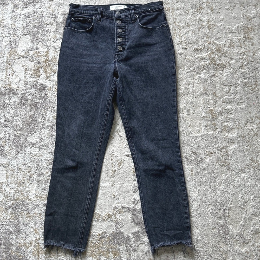 Abercrombie & Fitch The Skinny High Rise Distressed Black Frayed Hem Jeans- 2/26
